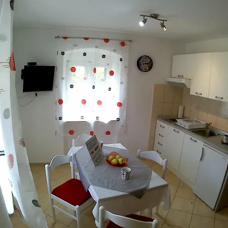 Delfin Apartment *