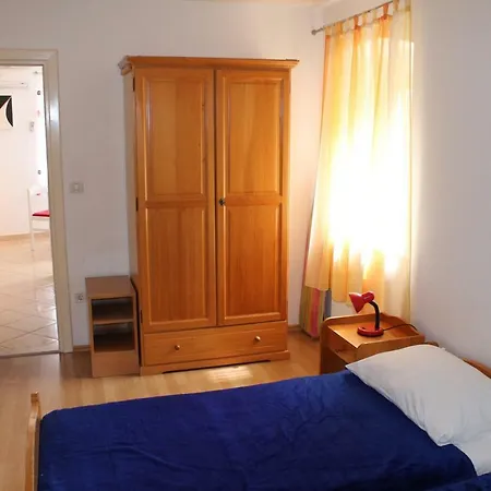 Delfin Apartment *