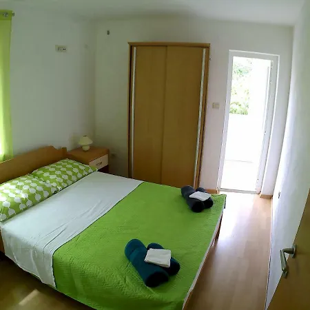 Delfin Apartment *